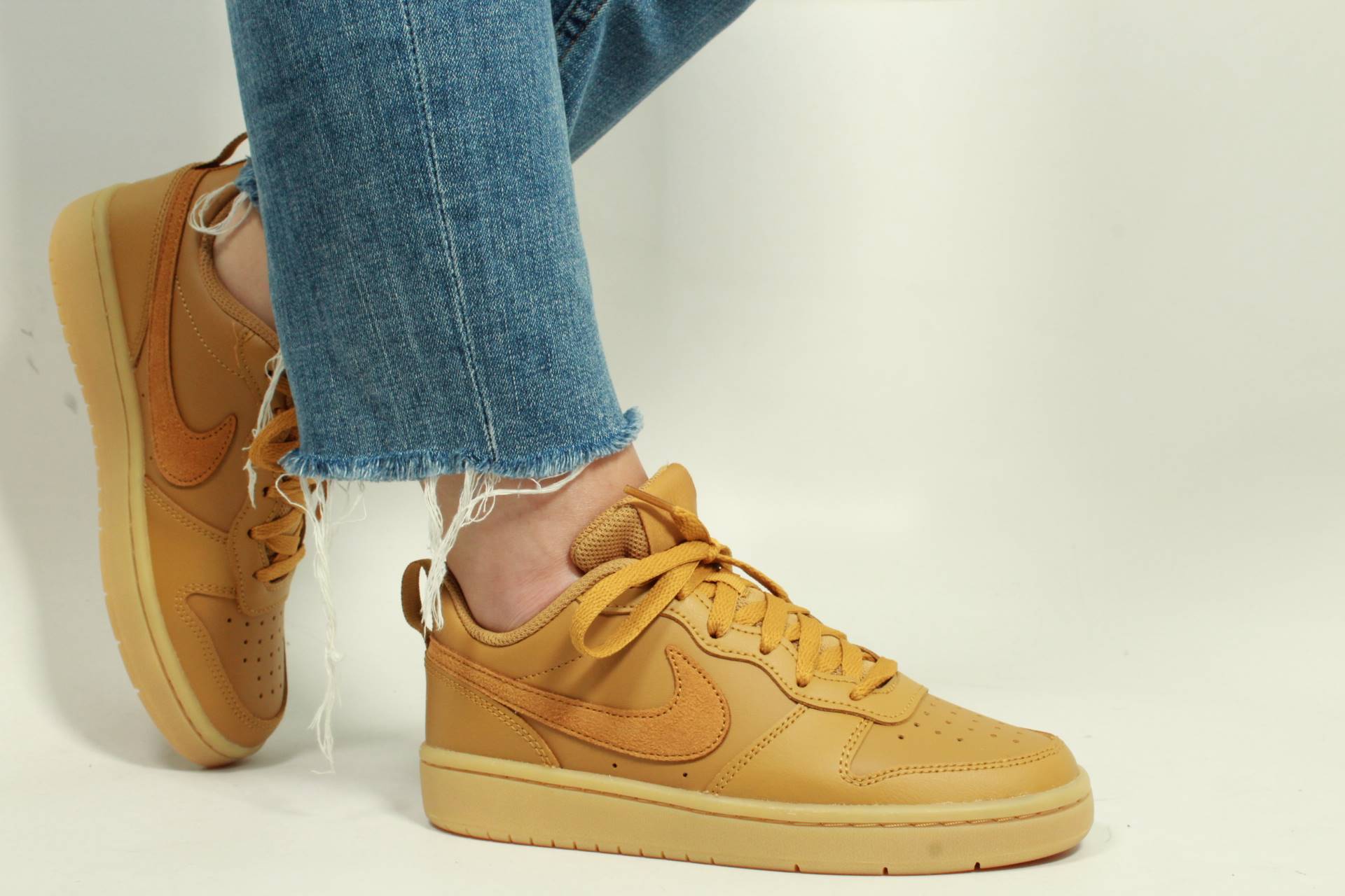 sapatilhas nike camel